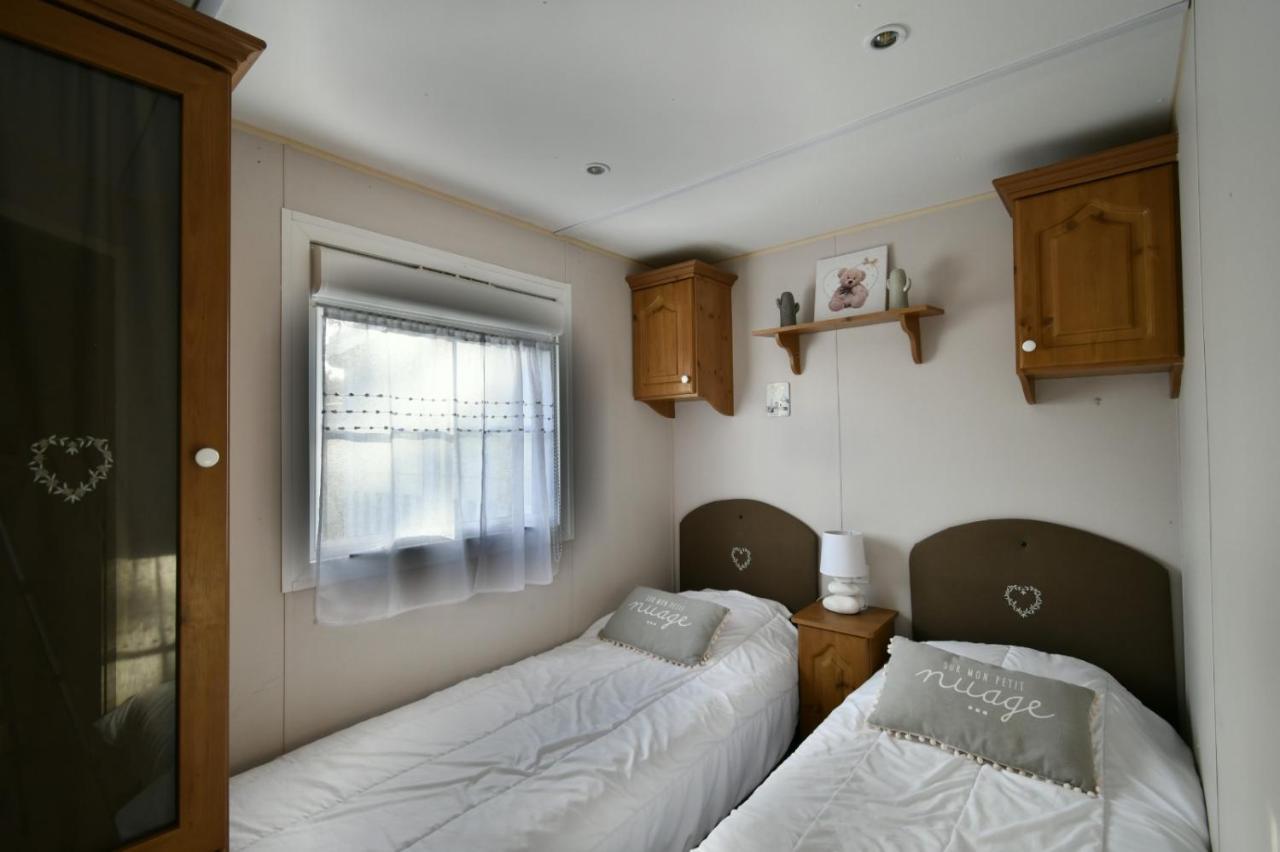Mobil'Home Climatise Terrain Prive Proche Du Zoo De La Palmyre Les Mathes Εξωτερικό φωτογραφία