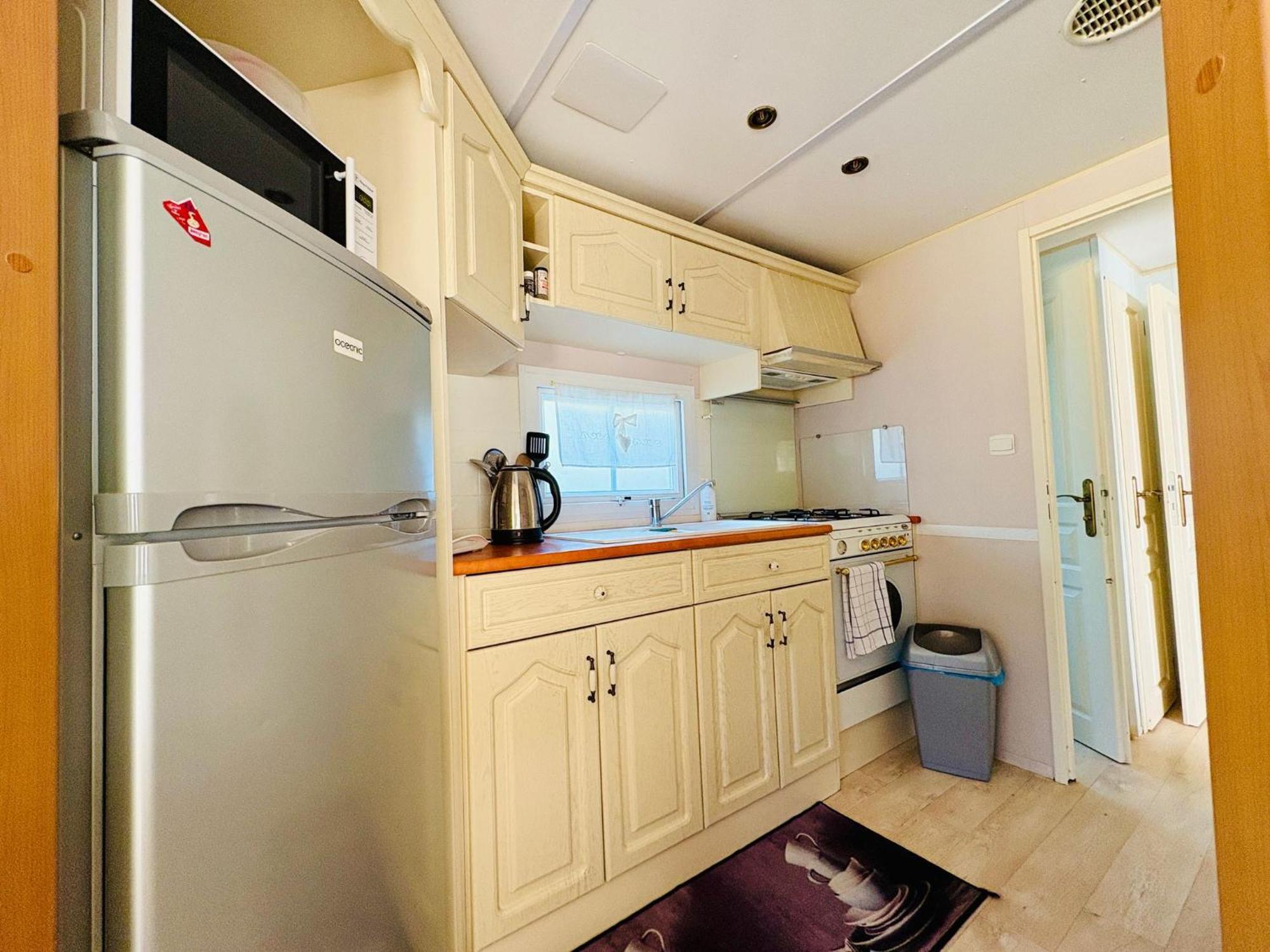 Mobil'Home Climatise Terrain Prive Proche Du Zoo De La Palmyre Les Mathes Εξωτερικό φωτογραφία